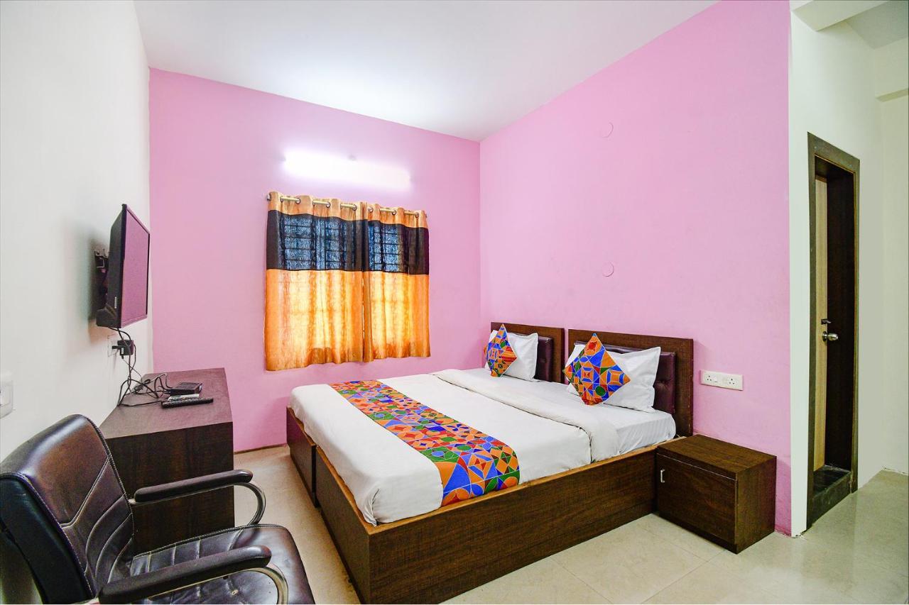 Fabexpress Sr Hotel Bārang Exterior photo