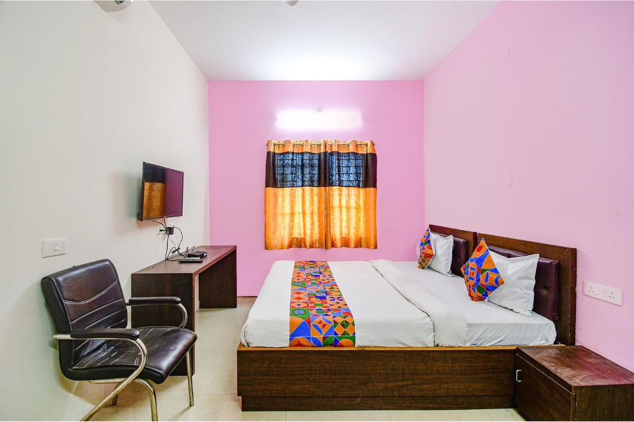 Fabexpress Sr Hotel Bārang Exterior photo