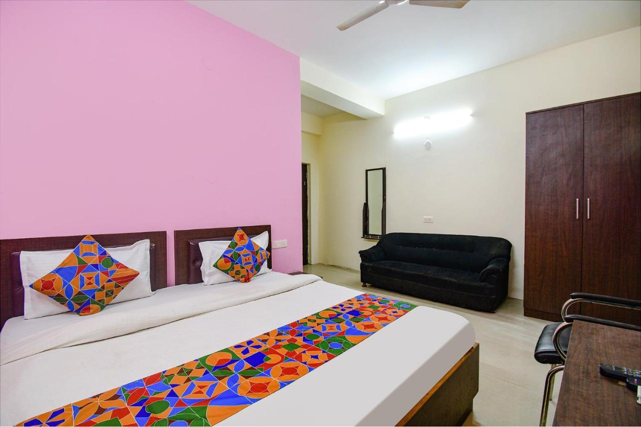 Fabexpress Sr Hotel Bārang Exterior photo