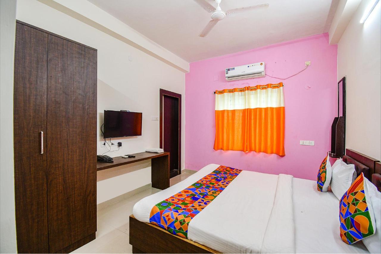 Fabexpress Sr Hotel Bārang Exterior photo