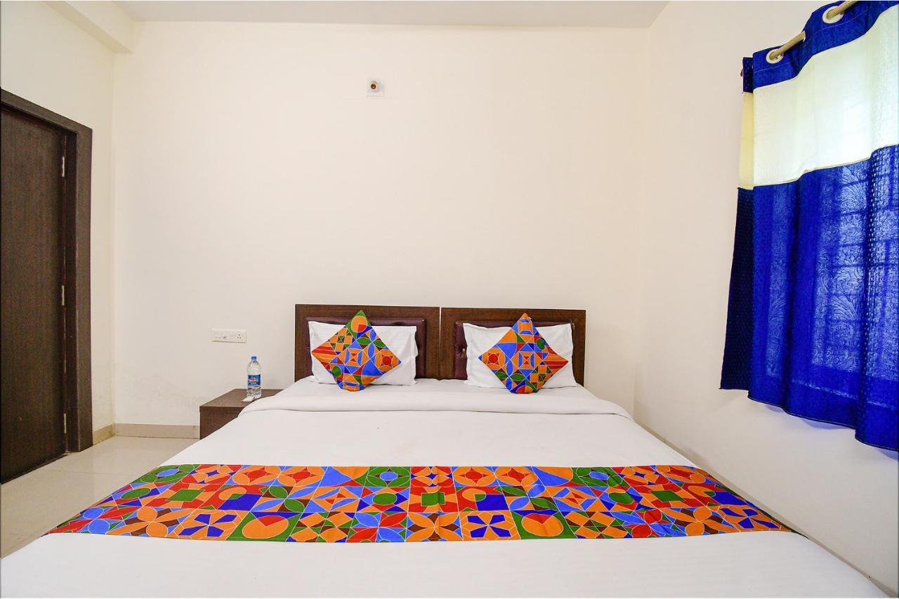 Fabexpress Sr Hotel Bārang Exterior photo