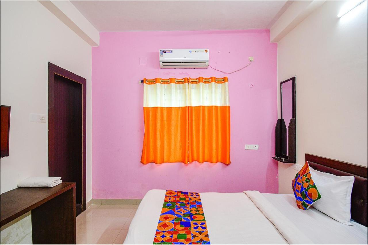 Fabexpress Sr Hotel Bārang Exterior photo